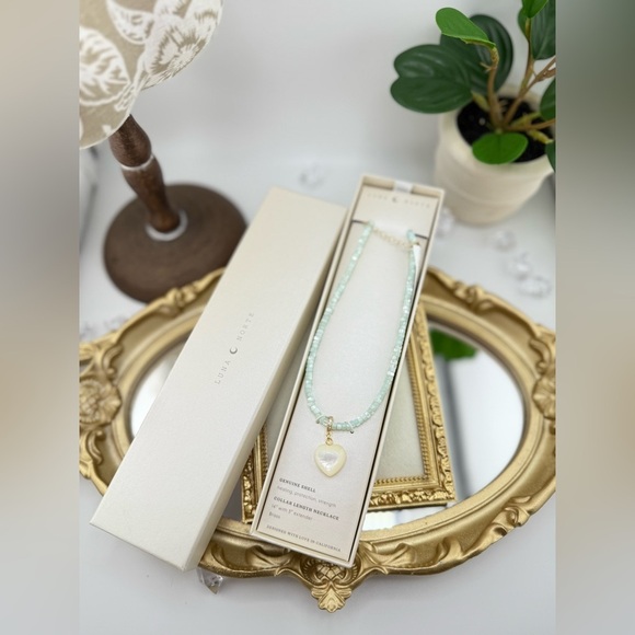 Luna Norte Genuine Shell Heart Beaded Necklace - Picture 3 of 6